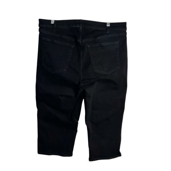 Universal Thread Mid-Rise 80s Slim Capri Jeans Black Size 17 - Picture 3 of 8